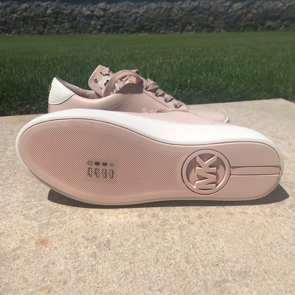 NEW Michael Kors fashion sneakers - Picture 4 of 7
